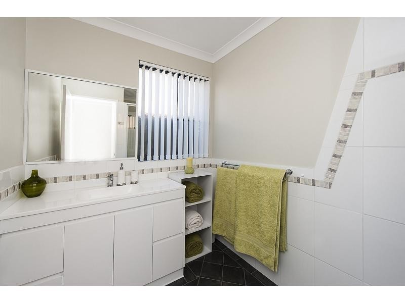 6 Venice Retreat, Warnbro WA 6169