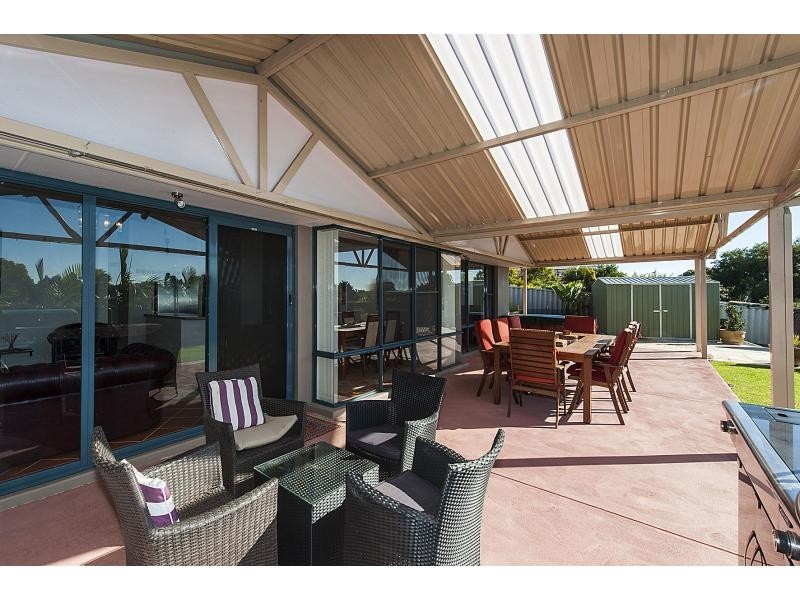 6 Venice Retreat, Warnbro WA 6169