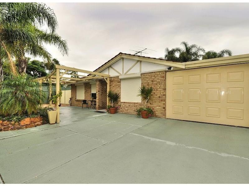 11 Tankerton Way, Coodanup WA 6210