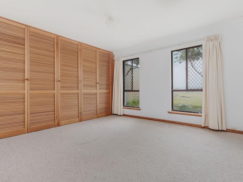 26 Lake Street, Rockingham WA 6168