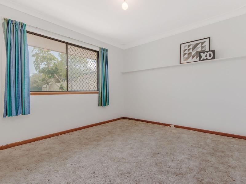 26 Lake Street, Rockingham WA 6168