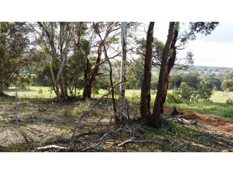 11 Wisteria Way, Chittering WA 6084