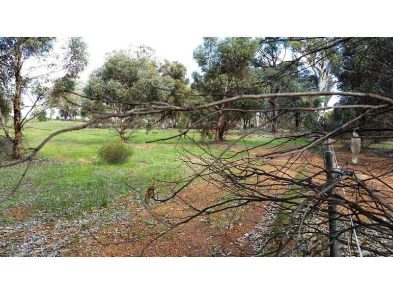 11 Wisteria Way, Chittering WA 6084