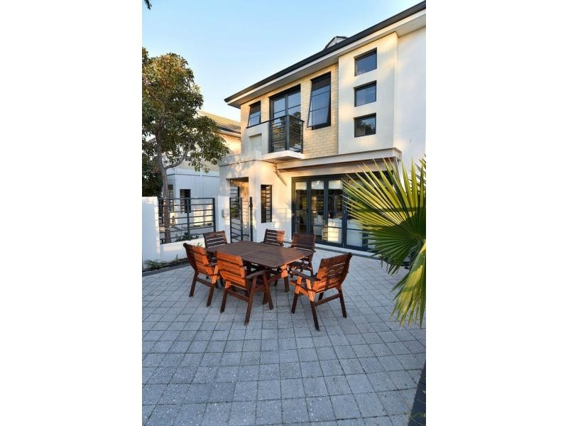 7B King George Street, Shoalwater WA 6169