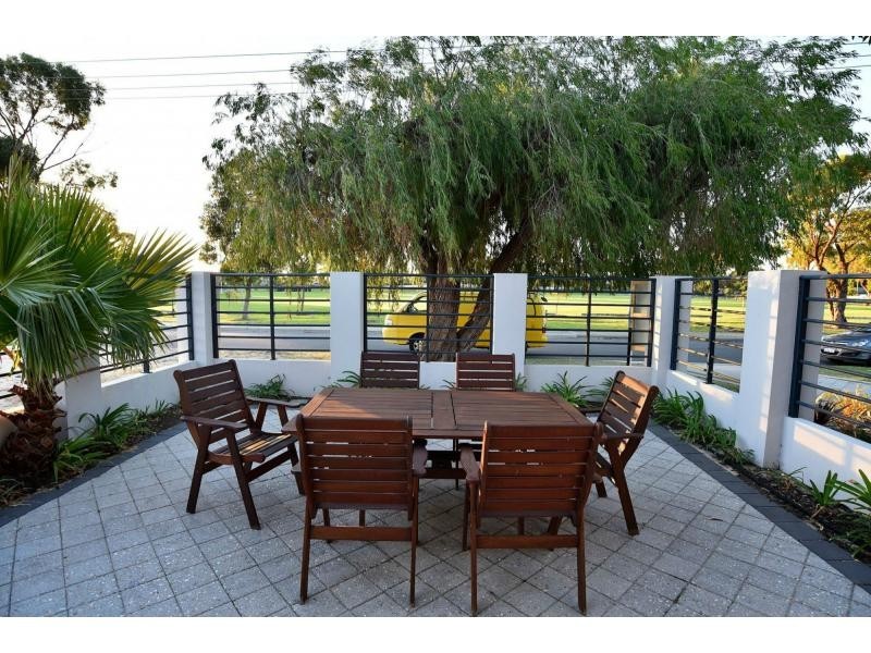 7B King George Street, Shoalwater WA 6169