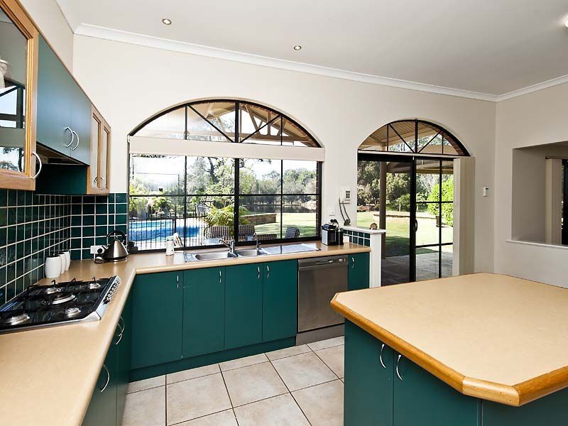 70 Watson Drive, Barragup WA 6209