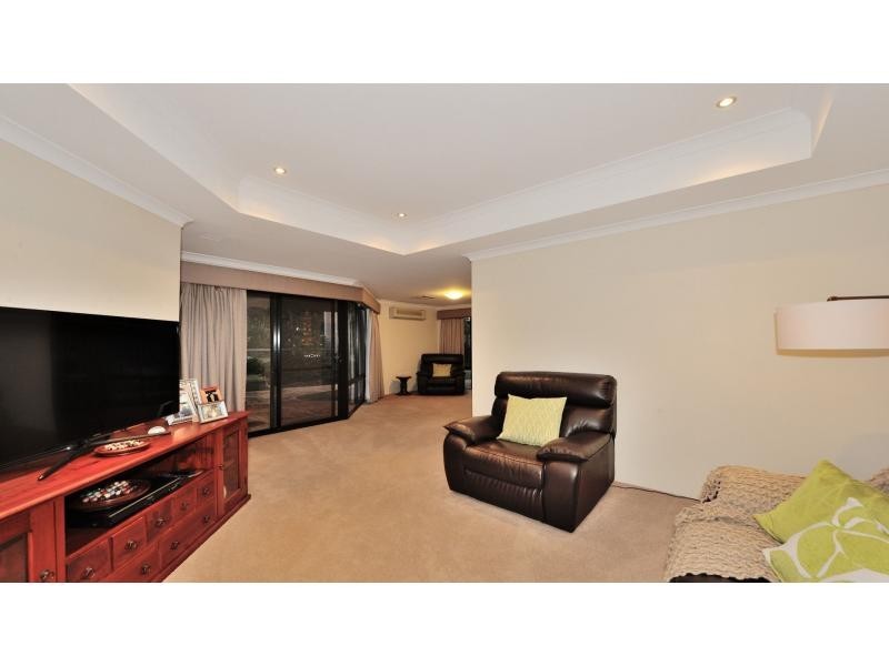70 Watson Drive, Barragup WA 6209