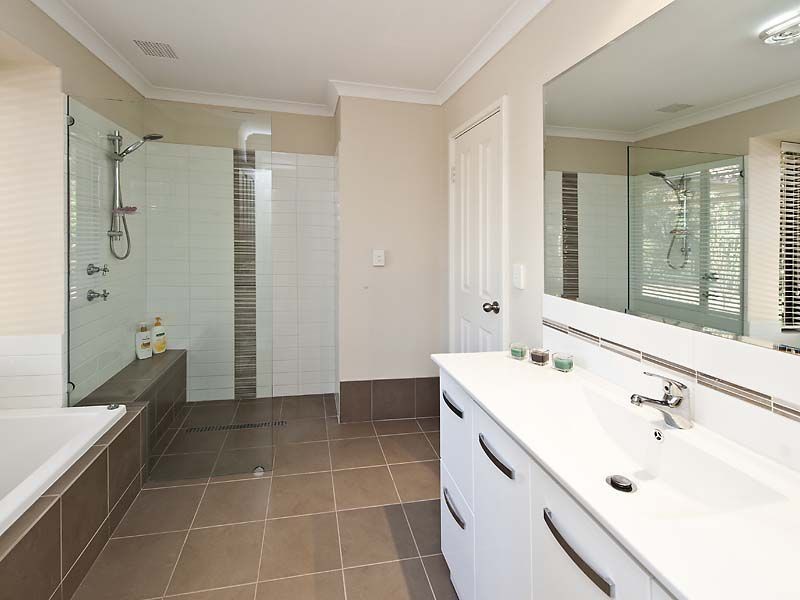 70 Watson Drive, Barragup WA 6209