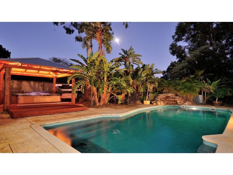 70 Watson Drive, Barragup WA 6209