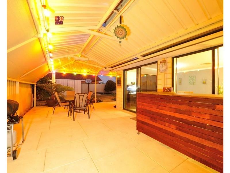 10 Delaney Parkway, Port Kennedy WA 6172