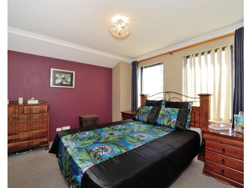 10 Delaney Parkway, Port Kennedy WA 6172