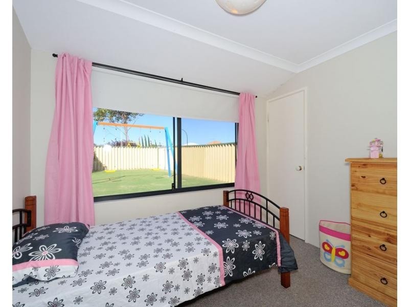 10 Delaney Parkway, Port Kennedy WA 6172