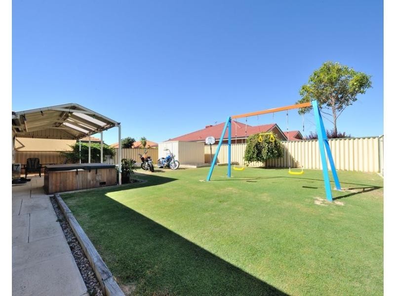 10 Delaney Parkway, Port Kennedy WA 6172