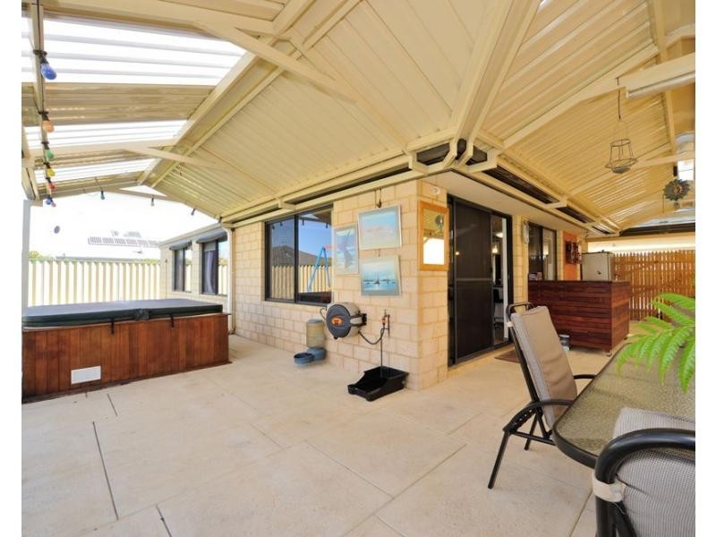 10 Delaney Parkway, Port Kennedy WA 6172