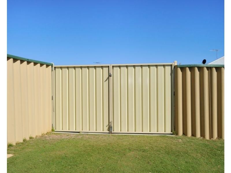 10 Delaney Parkway, Port Kennedy WA 6172