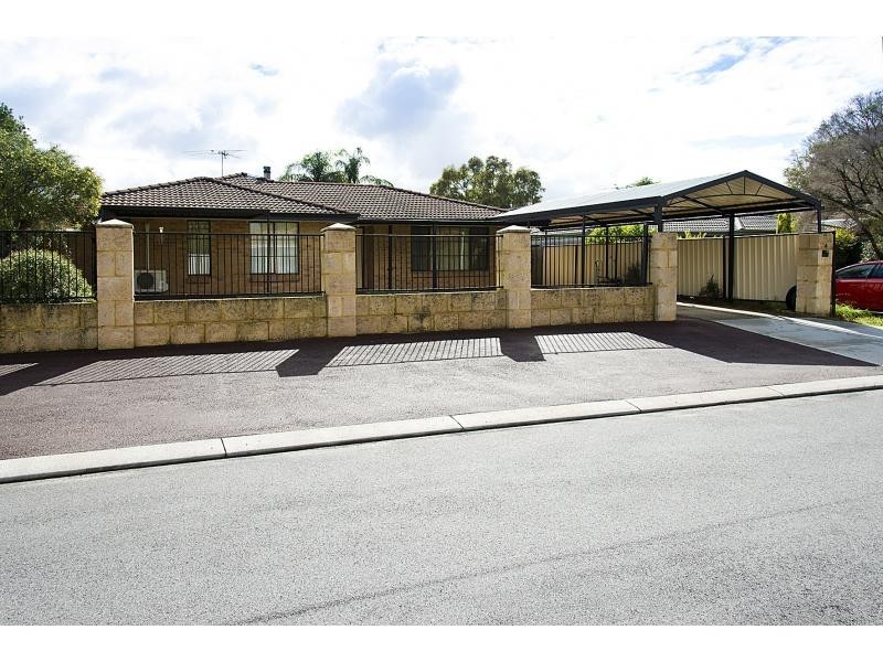 4 Camelot Place, Camillo WA 6111