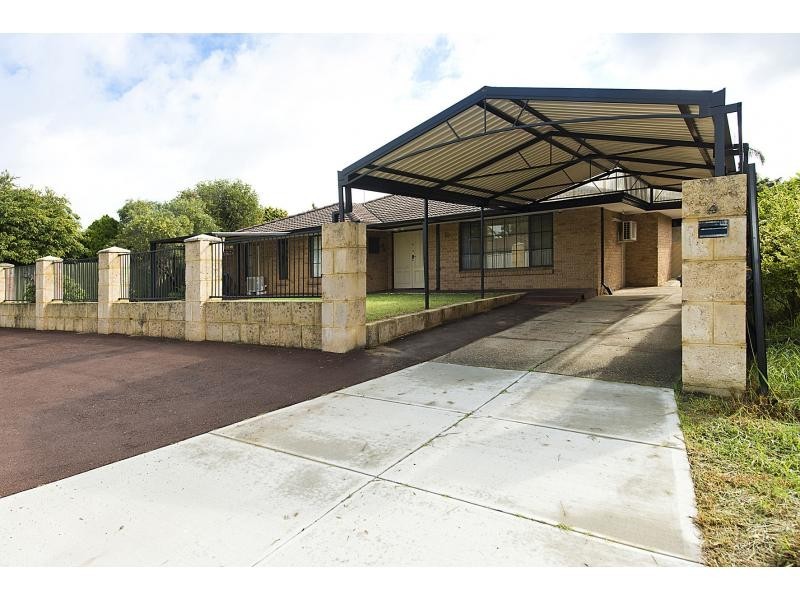 4 Camelot Place, Camillo WA 6111