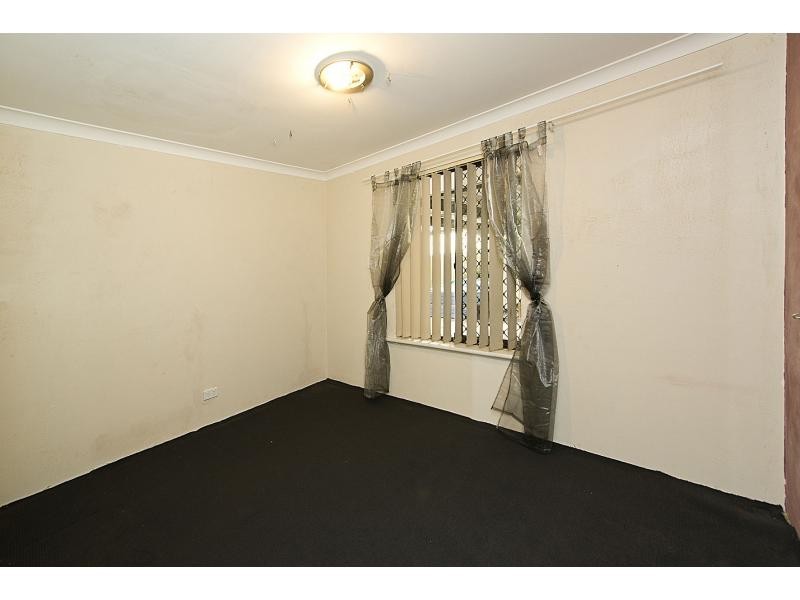 4 Camelot Place, Camillo WA 6111