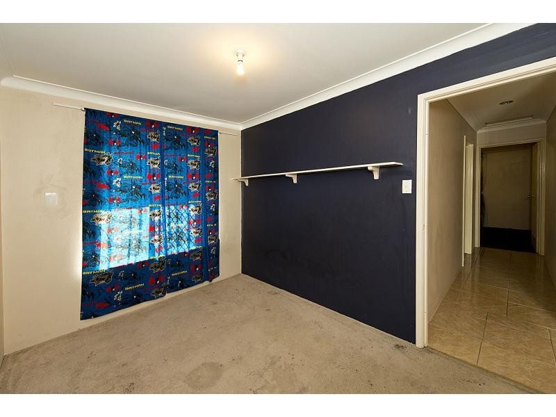 4 Camelot Place, Camillo WA 6111