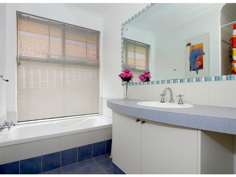 47 Palmerston Crescent, Tapping WA 6065