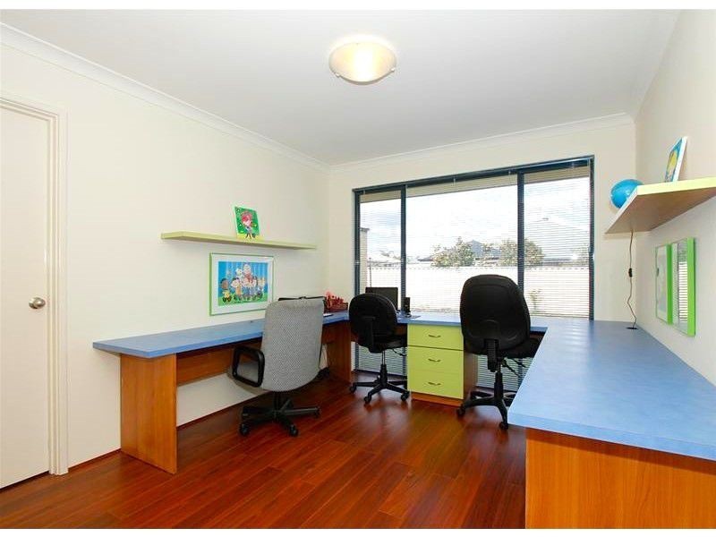 47 Palmerston Crescent, Tapping WA 6065