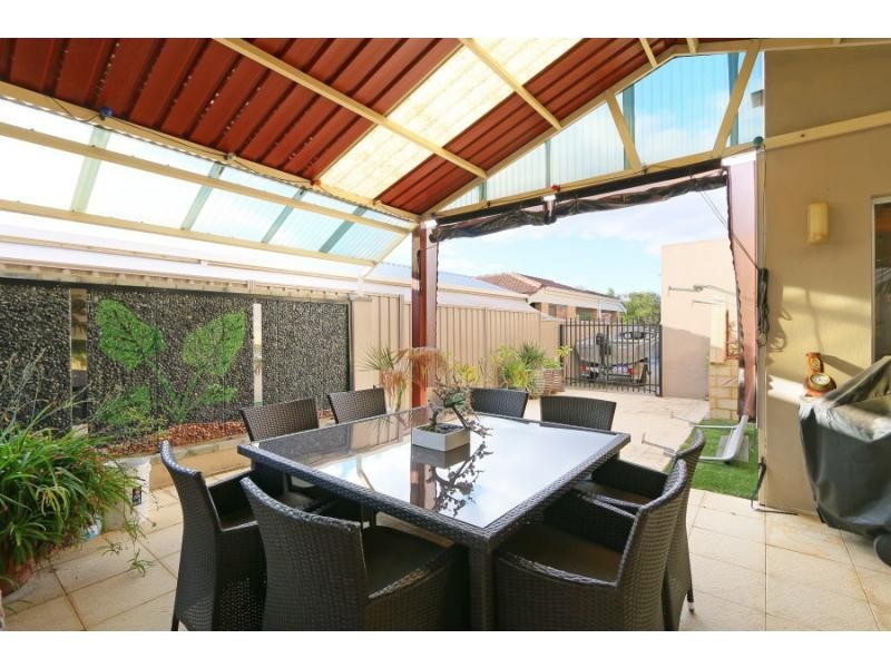 5 Hillview Rise, Cooloongup WA 6168