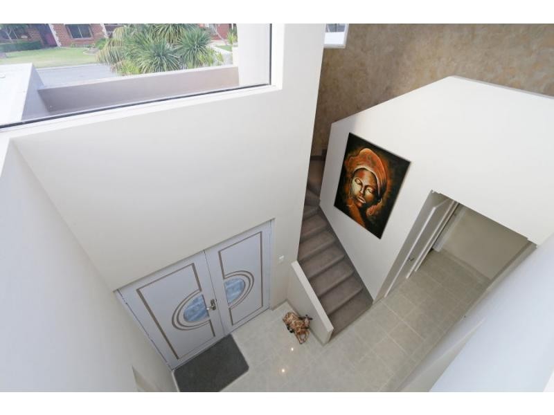 5 Hillview Rise, Cooloongup WA 6168