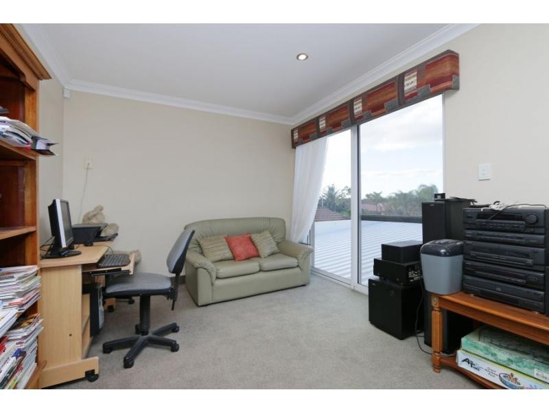 5 Hillview Rise, Cooloongup WA 6168