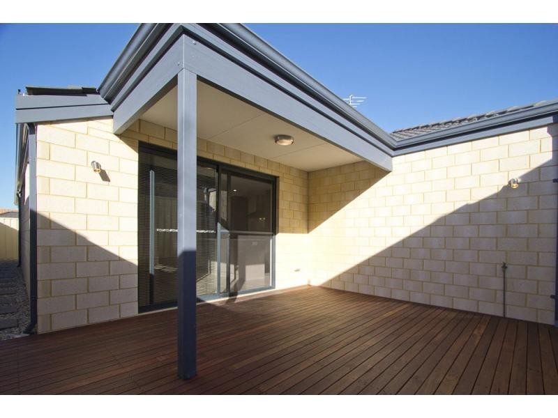 85 Cooper Street, Madeley WA 6065