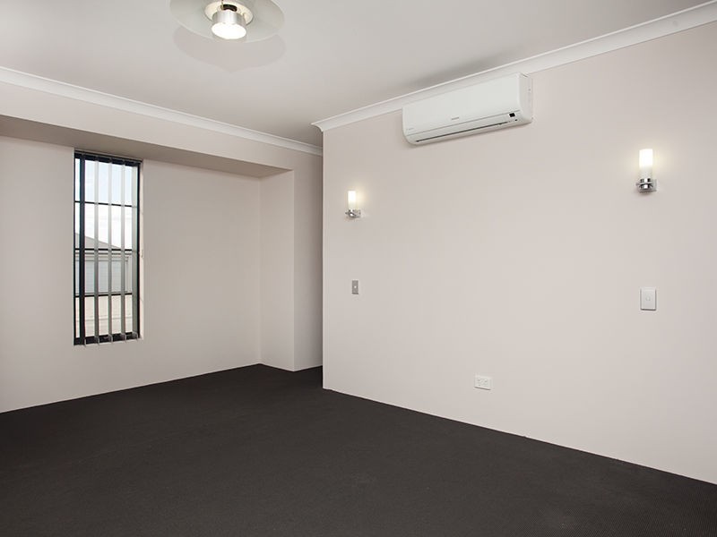 31 Benjamin Crescent, Tapping WA 6065