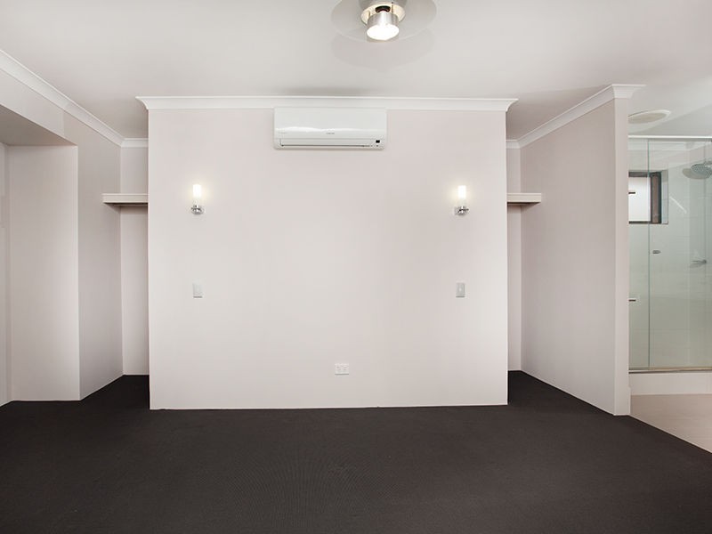 31 Benjamin Crescent, Tapping WA 6065