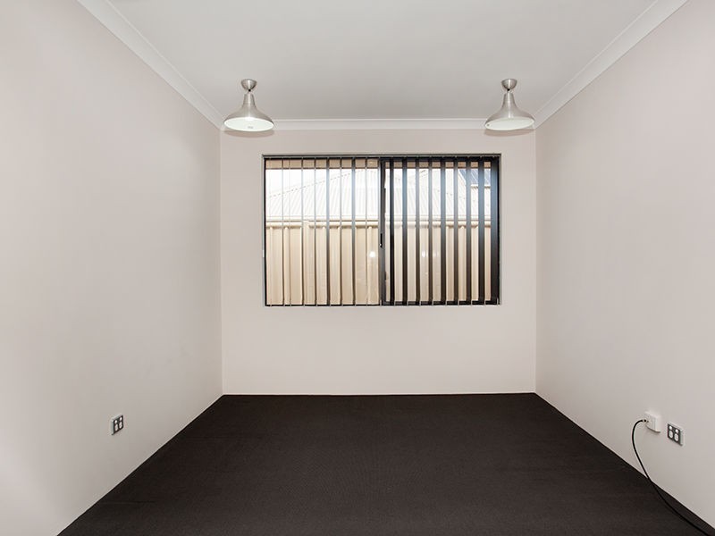 31 Benjamin Crescent, Tapping WA 6065