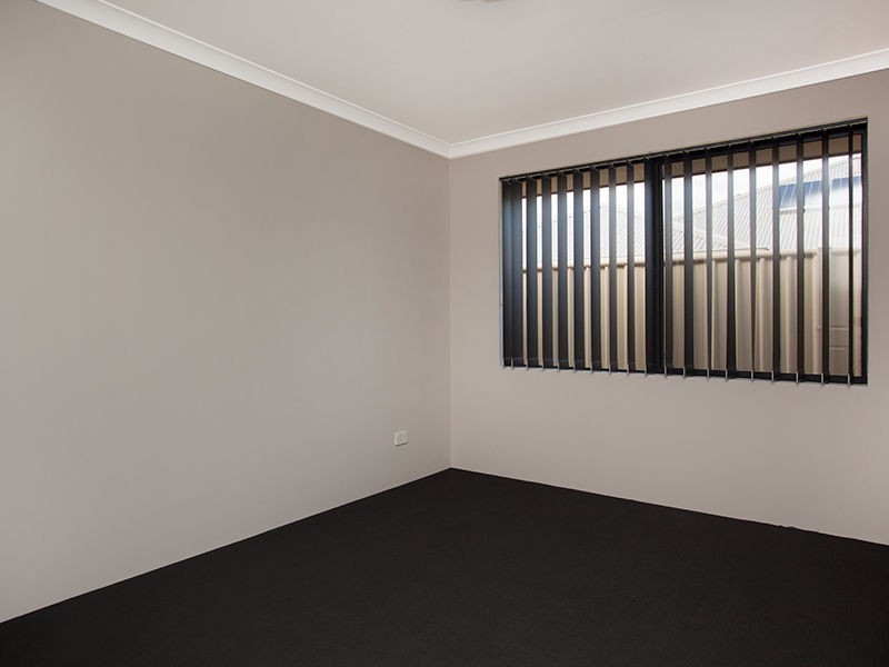 31 Benjamin Crescent, Tapping WA 6065