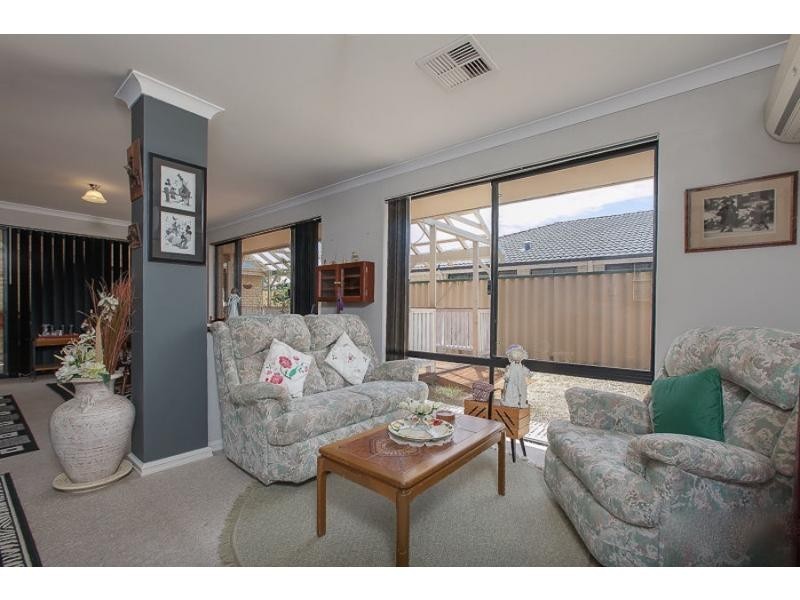 6 Maynard Way, Bertram WA 6167