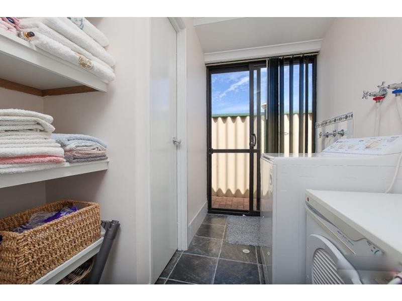 6 Maynard Way, Bertram WA 6167