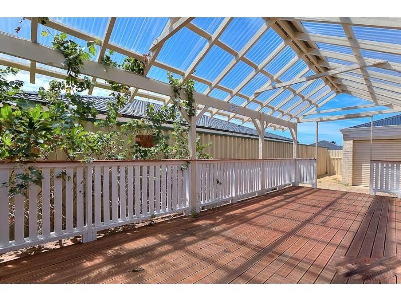 6 Maynard Way, Bertram WA 6167