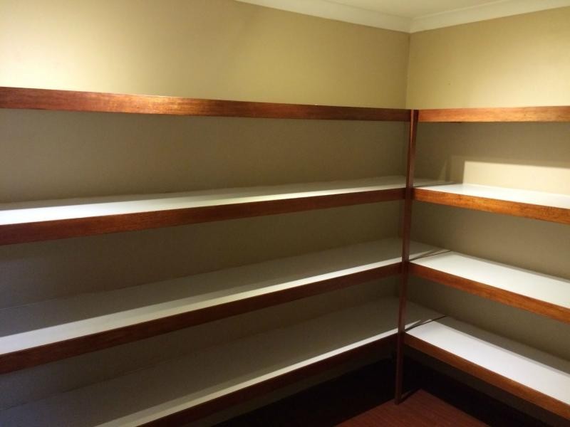 18 Winchester Place, Ballajura WA 6066