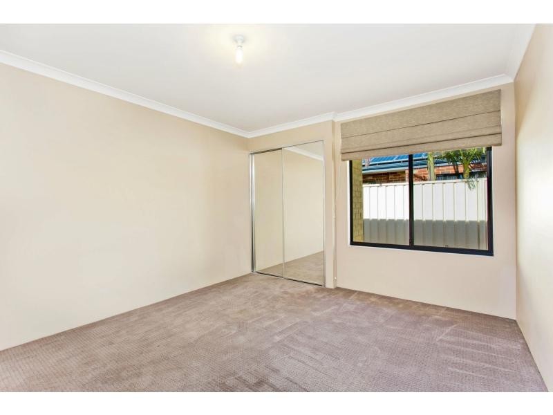 31 Jackadder Avenue, Hammond Park WA 6164