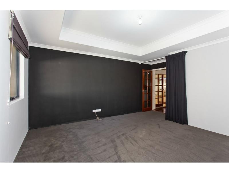 31 Jackadder Avenue, Hammond Park WA 6164