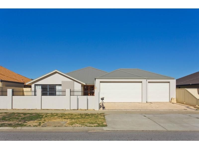 31 Jackadder Avenue, Hammond Park WA 6164