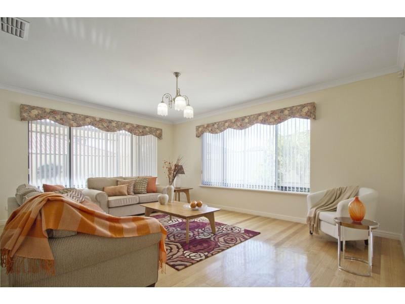 22 King David Boulevard, Madeley WA 6065