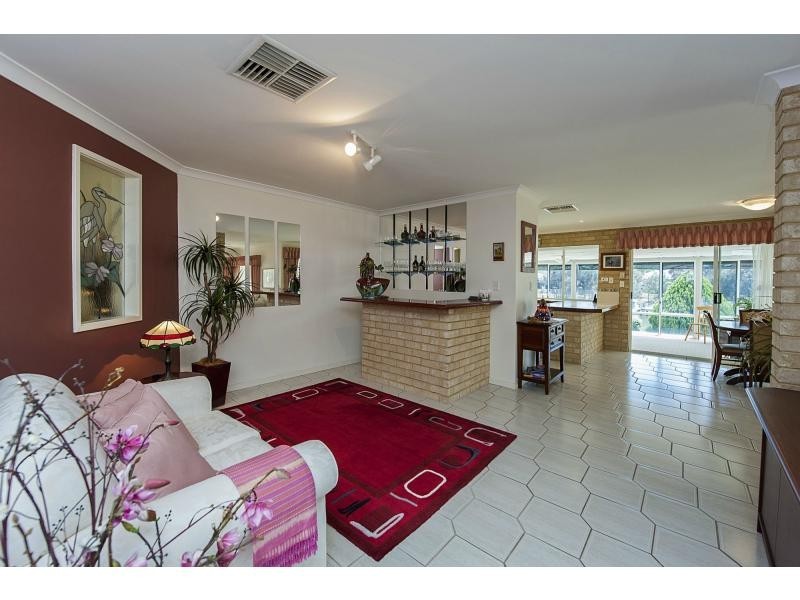 76 Heron Place, South Yunderup WA 6208