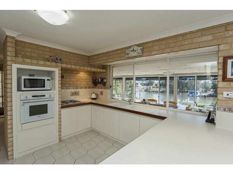 76 Heron Place, South Yunderup WA 6208