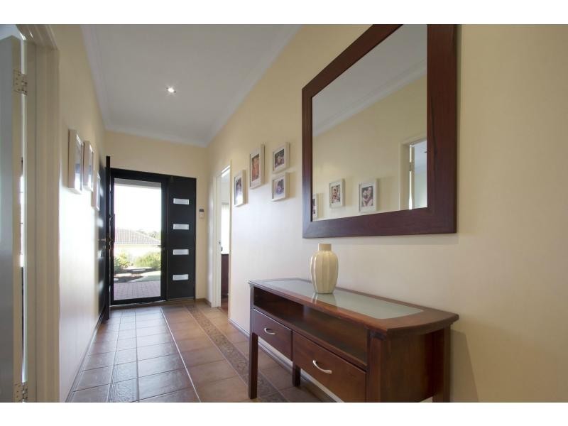 24 Osterley Terrace, Darch WA 6065