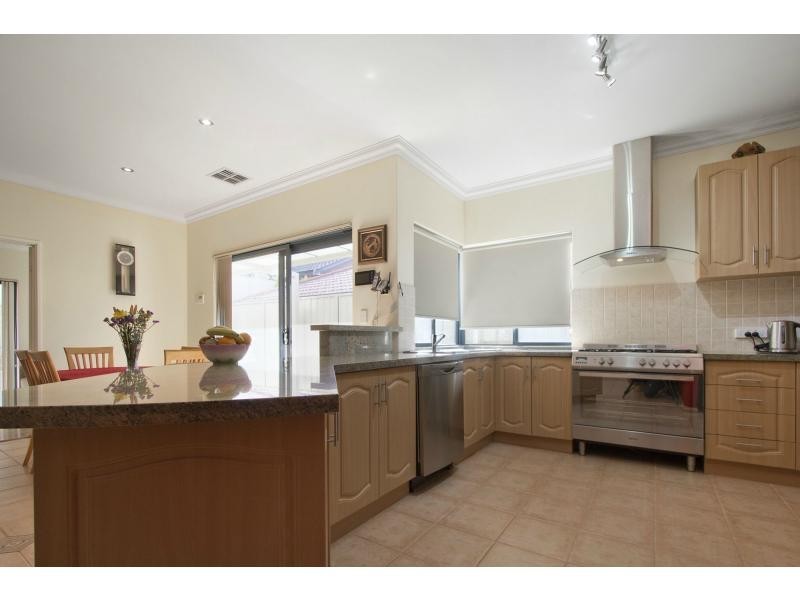 24 Osterley Terrace, Darch WA 6065