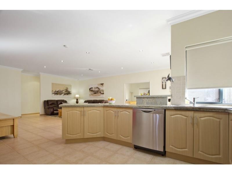 24 Osterley Terrace, Darch WA 6065