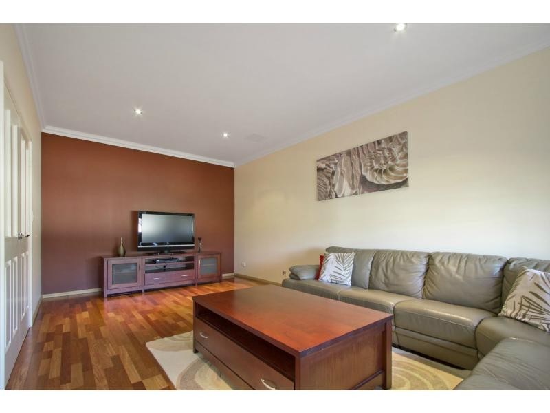 24 Osterley Terrace, Darch WA 6065