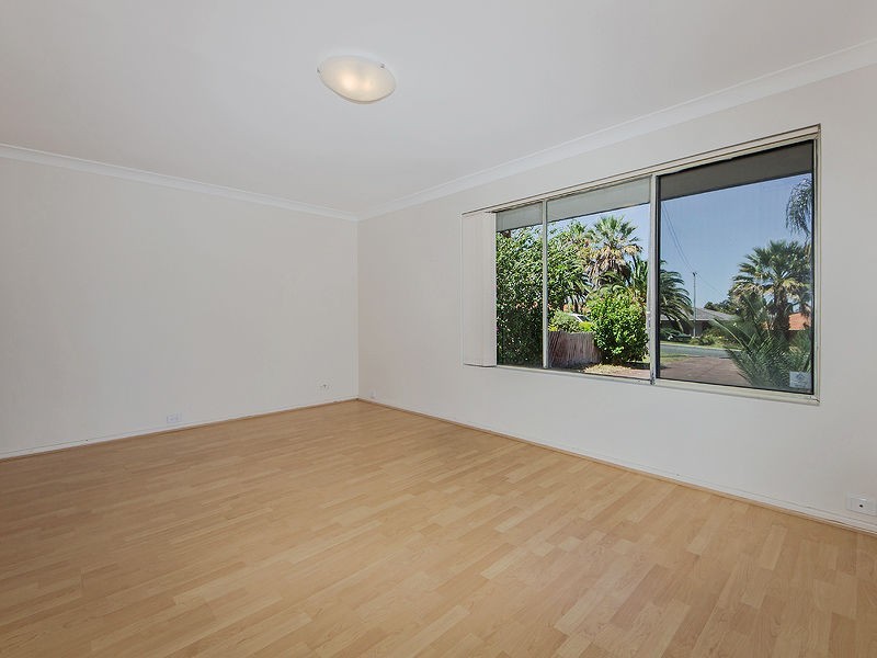 13 Bickner Way, Parmelia WA 6167