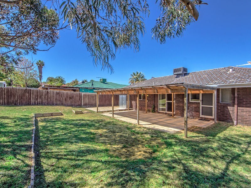 13 Bickner Way, Parmelia WA 6167