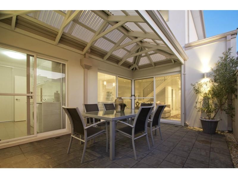 40B Kembla Circle, Madeley WA 6065